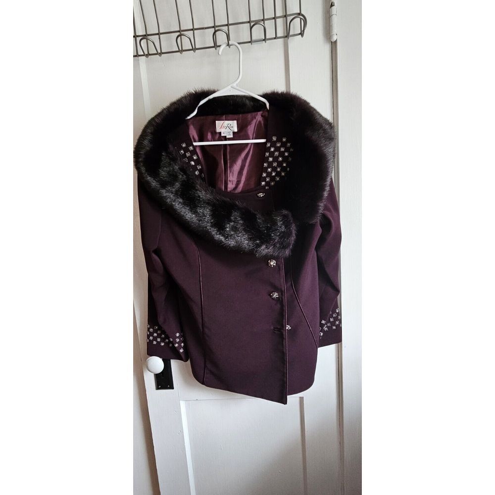 Lisa Rene women sz 14 sequined beaded with‎ faux fur scarf purple blazer